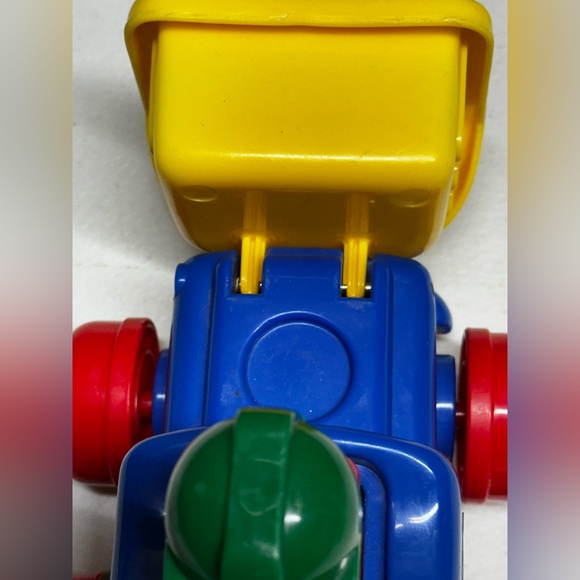 RARE Vintage 1991 Tomy Push N Go Toy Dump Truck - Picture 7 of 9